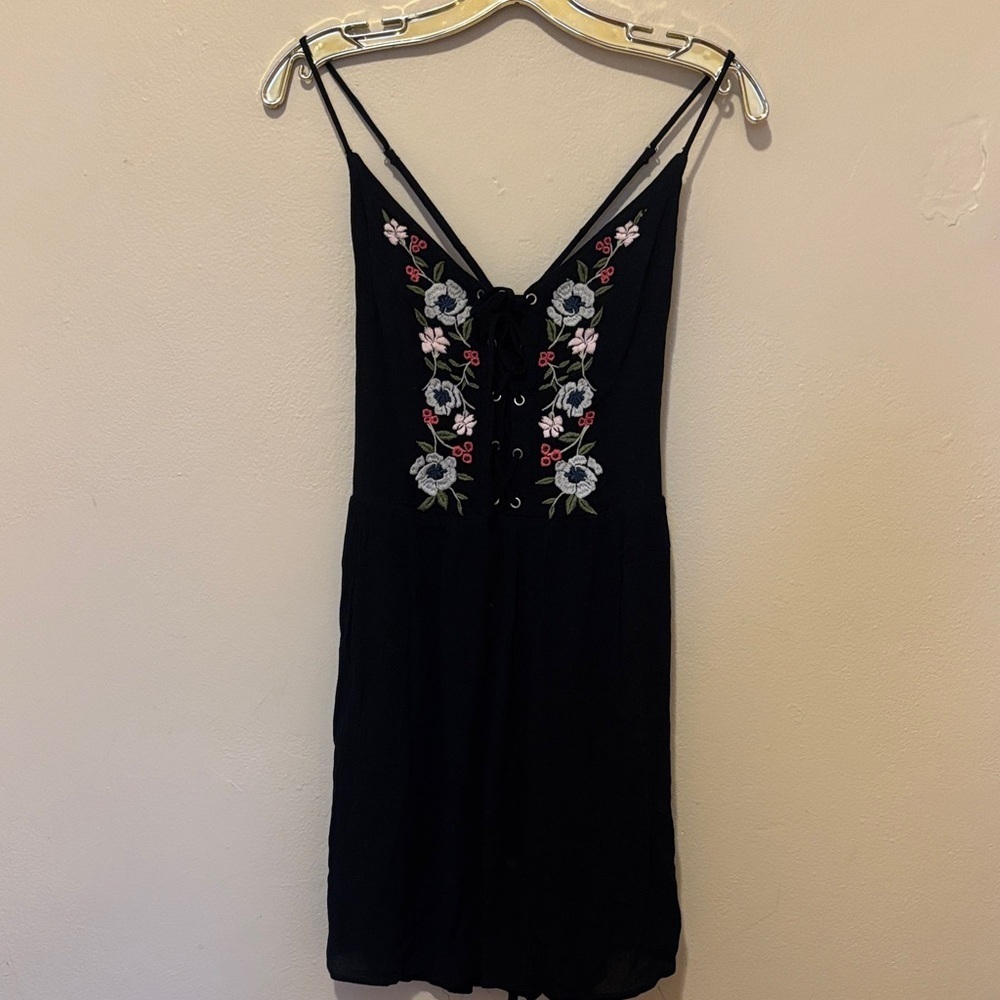Abercrombie & Fitch Black Dress with Floral Embroidery